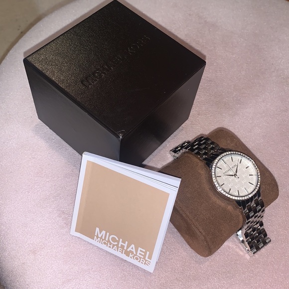 Michael Kors watch - Picture 4 of 12